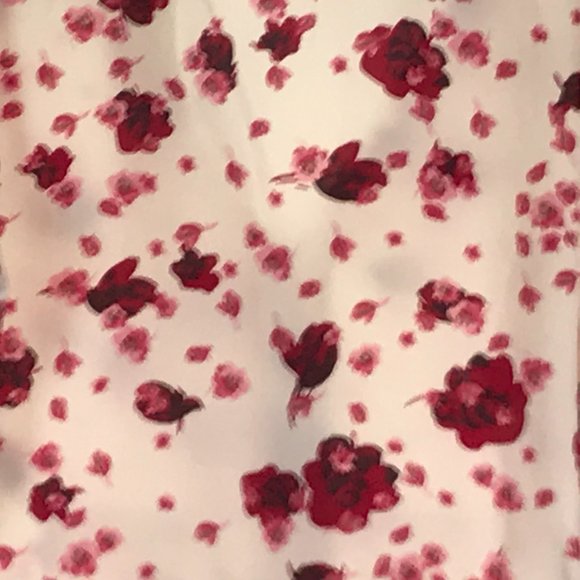 😀 3 for $20 NWT Poema Button Front Floral Top - Picture 3 of 3